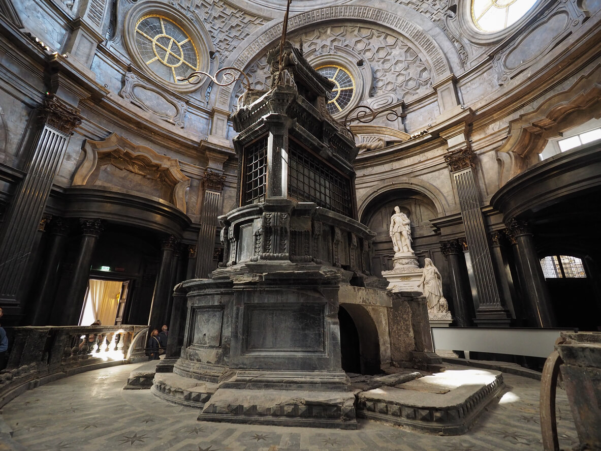 La Capilla de la Sábana Santa, el gran templo religioso de Turín