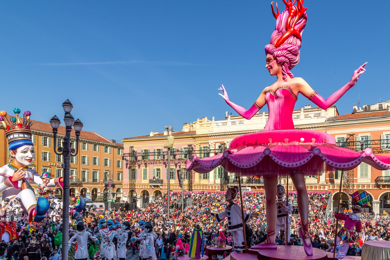 5 carnavales europeos para esta primavera