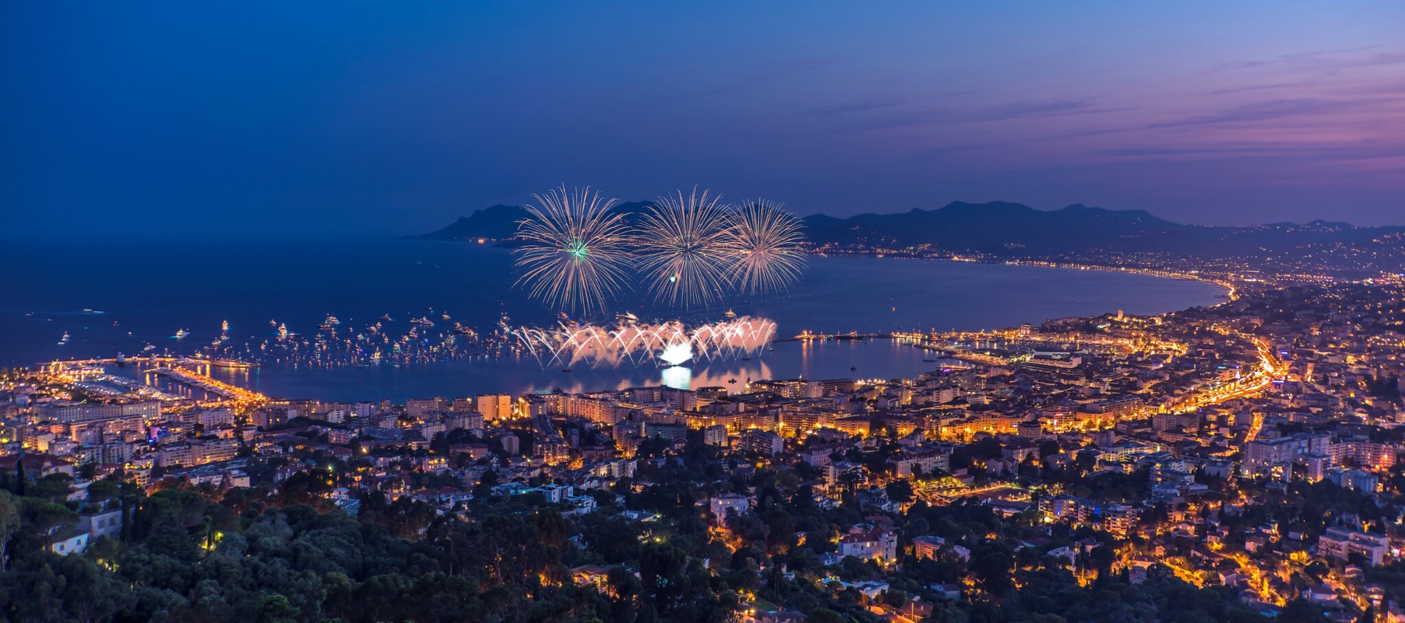 Fuegos artificiales sobre Cannes