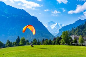 6 lugares para lanzarse de parapente en Europa